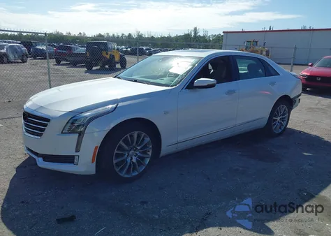 2017 Cadillac Ct6 Luxury z USA, uszkodzony, nr VIN 1G6KD5RS4HU206444